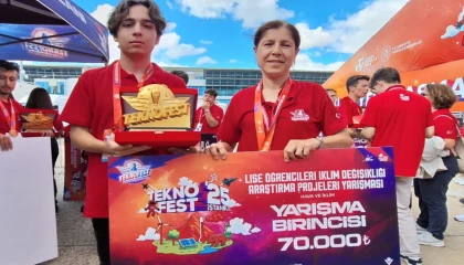 İzmirli genç TEKNOFEST 2025’te Türkiye birincisi oldu