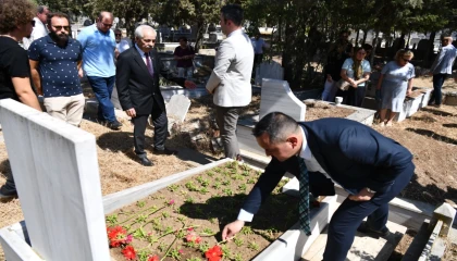 Keşan’da merhum yerel yöneticiler mezarları başında anıldı