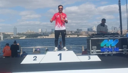 Keşanlı atlet Ahmet Tek’ten İstanbul’da çifte başarı