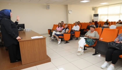 KO-MEK’le etkili sosyal medya kullanımını öğrendiler