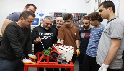 Kocaeli’de kursiyerler KO-MEK’le aranan eleman oluyor