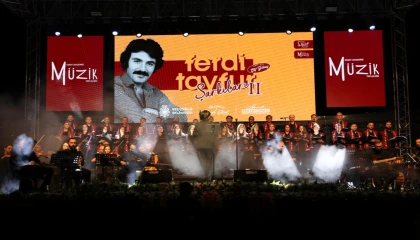 Konya Selçuklu’da Ferdi Tayfur şarkıları ikinci kez yankılandı