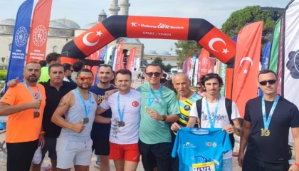 Koşan Keşan ekibi Edirne Yarı Maratonu’ndan derecelerle döndü