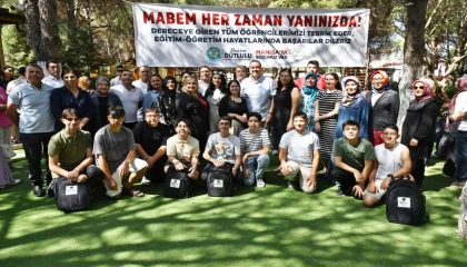 Manisa’da üniversitelilere büyük destek: Her ay 1.000 TL burs