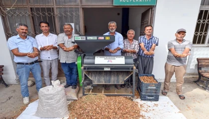 Mersin’de badem üreticisine teknolojik destek