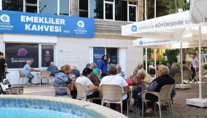 Alanya Emekli Kahvesine emeklilerden tam not