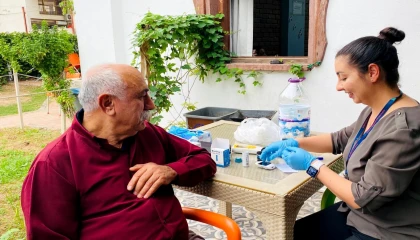 Antalya Muratpaşa’dan kıdemli kent sakinlerine sağlık desteği