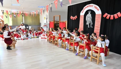 Atam Kreşlerde Cumhuriyet coşkusu