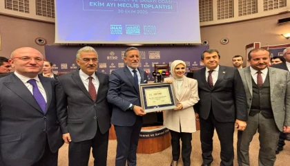 Bakan Göktaş’tan Bursa’da ’aile ve ekonomi’ vurgusu... Ekonomik büyüme güçlü ailelerle mümkün