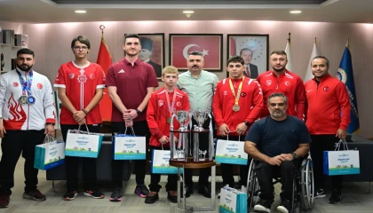 Başkan Oktay Yılmaz, Yıldırımlı sporcuları ağırladı