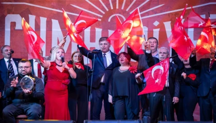 Başkan Tugay: İzmir Cumhuriyetin kuruluşunun kentidir