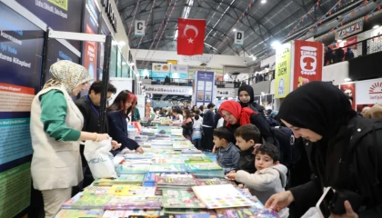 Bursa İnegöl 9. kez ’Kitap Günleri’ne kapı açtı