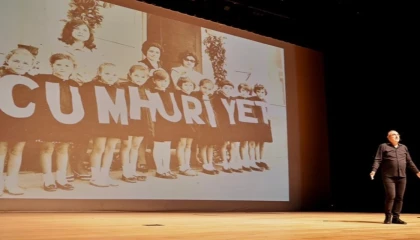 “Cumhuriyete Giden Yol” söyleşisiyle unutulmaz gece