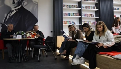 Denizli’de Cumhuriyet coşkusu ’Sessiz Okuma’ ile taçlandı