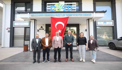 DOSD Meram iki önemli yazarı ağırladı