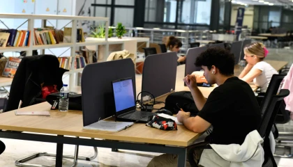 Genç Akademi öğrencilere destek sağlıyor