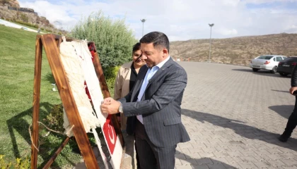 “İlmek İlmek Türkiye” projesinde son ilmek Başkan Arı’dan