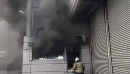 İstanbul Eyüpsultan’da iş hanında depo yangını!