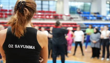 İstanbul Maltepe’de kadınlara öz savunma eğitimi