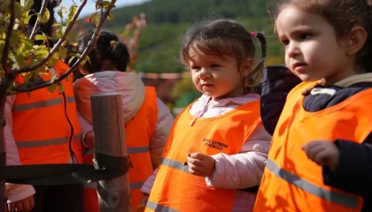İstanbul Maltepe’de minik eller toprağa can verdi