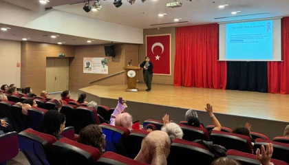 İzmir Çiğli’de meme kanseri farkındalık semineri