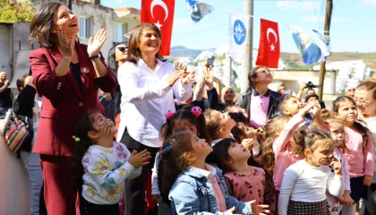 İzmir Karabağlar’da “Oyun Akademisi” açıldı