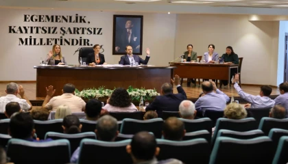 İzmir Meclisi’nde Efes otoparkı tepkisi!