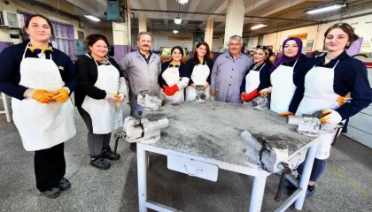 İzmir’de kadınlar ve gençler istihdamda daha fazla yer alacak