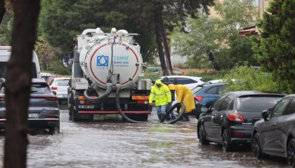 İzmir’de yağış alarmı! Olasılıklara karşı hazırlıklar yapıldı