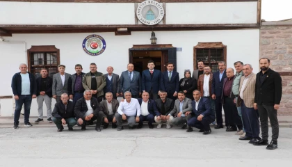 Konya Karatay protokolü muhtarlarla buluştu