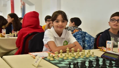 Manisa’da minik ’şah-mat’çılar ödüllendi