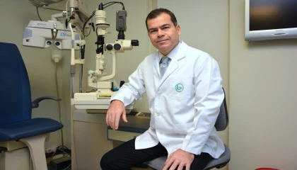 Sarı noktaya göz içi mercek tedavisi