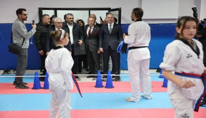 Sivas’ta Cumhuriyet Bayramı’nda yeni merkez açıldı