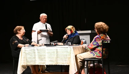Yaşlı evi üyeleri “Öğrenmenin yaşı yok” dedirtti