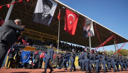 Yenişehir Stadyumunda Cumhuriyet coşkusu