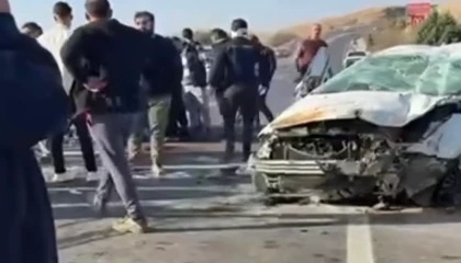 Adıyaman??Kahta yolunda kaza: 3 yaralı!