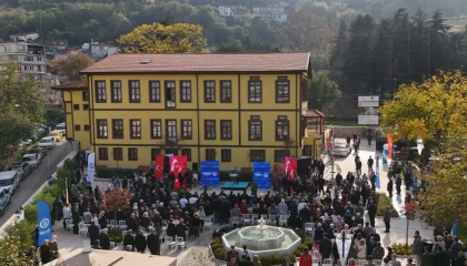 Alev Alatlı Şehir, Düşünce ve Sanat Merkezi açıldı
