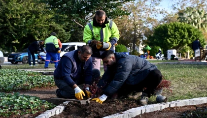 Antalya Muratpaşa’da Trafik Parkı çiçek bahçesine dönüştü