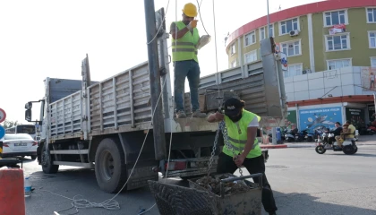 Antalya’da yağmur suyu hatları temizleniyor