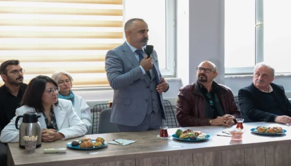 Arena Eğitim Kurumları’ndan Prof. Dr. Ahmet Cevizci’ye anlamlı vefa