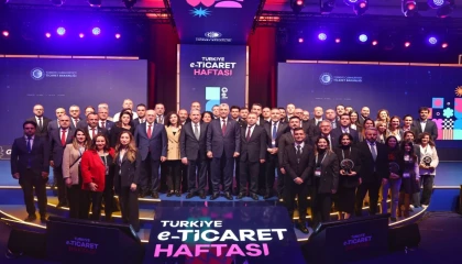 Bakan Bolat’tan e-ticaret müjdesi... Hedef dünya liginde zirve!