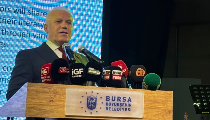 Başkan Bozbey: Edebiyat cesurların işidir
