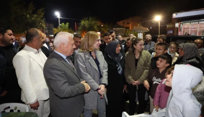 Bursa Gürsu’dan Başkan Bozbey’e havai fişeklerle karşılama