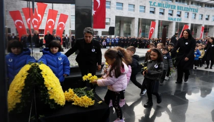 Bursa Nilüfer, Ata’sını Cumhuriyet Meydanı’nda andı