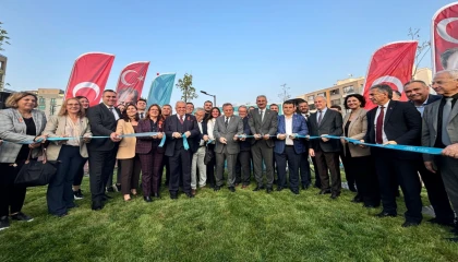 Bursa Nilüfer’de ’30 Ağustos Zafer Parkı ve Koşu Yolu’ açıldı