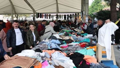 Bursa Nilüfer’in 7’nci giyim pazarı açıldı