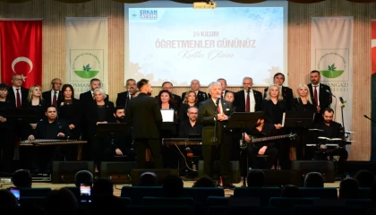 Bursa Osmangazi’de eğitimcilere anlamlı kutlama