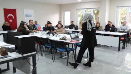 Bursa Yıldırım’da ’şiddete karşı’ hizmet içi farkındalık