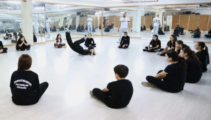 Bursa’da geleceğin dansçıları Osmangazi’de yetişiyor