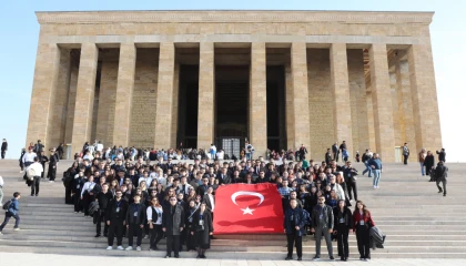 Bursalı 300 genç Ata’nın huzurunda